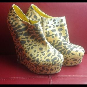 🖤Leopard / Cheetah wedges🖤